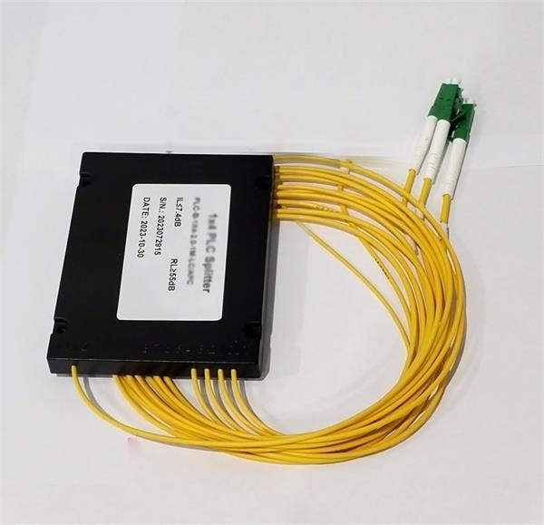 WiFiHW • PLC-CT-1x2-LC-APC-2.0 • Kazetový optický splitter (ABS box), 1x2 LC/APC 2,0 mm